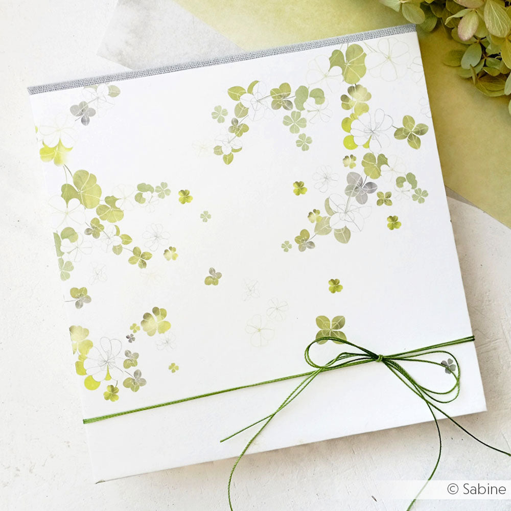 Design paper 'Green Lucky Clover Small'- P-AR-10.3489- A.RENKE
