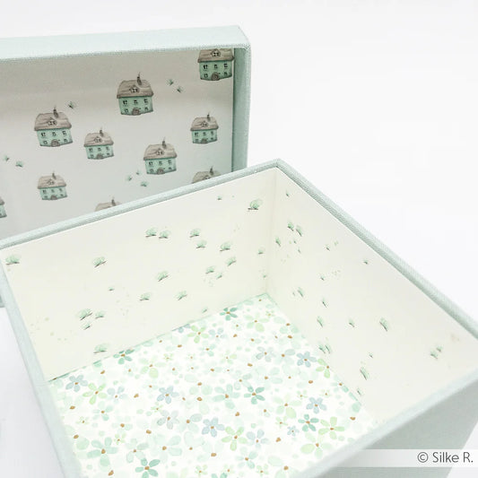 Design paper ' Delicate butterflies mint'- P-AR-10.3522- A.RENKE
